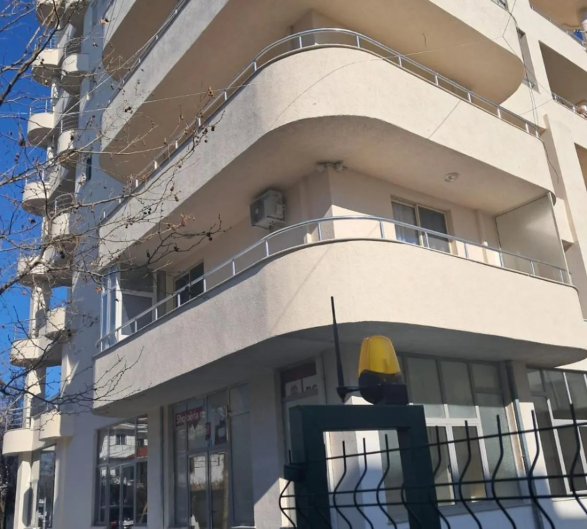 Spacious Studio And A Balcony 2 Min From The Beach Durres